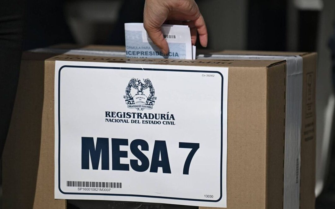 ¿Qué tan confiables son las elecciones en Colombia? Observadores internacionales entregan balance preliminar