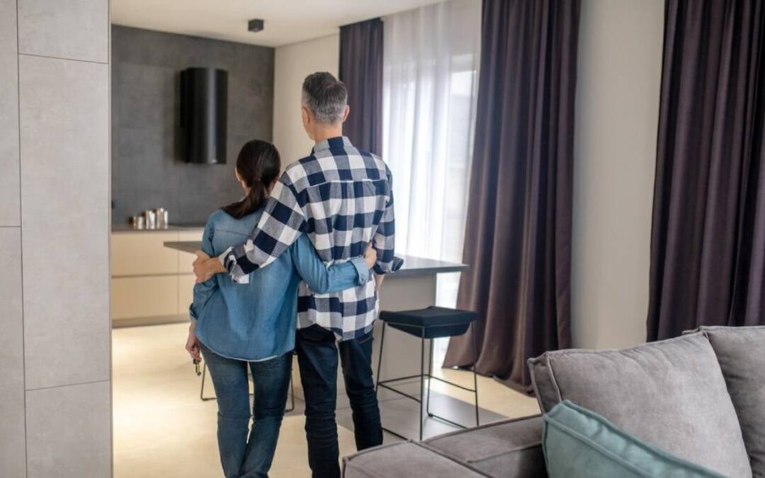 Solo dos de cada 10 hombres cocinan en el hogar: Dane revela que las mujeres siguen asumiendo la mayor carga doméstica