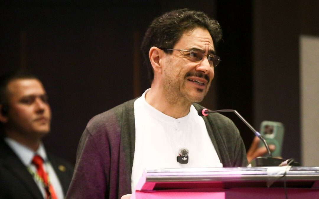 “Estoy esperando que el Consejo Gremial me llame para sentarnos y hablar con los empresarios”: Iván Cepeda