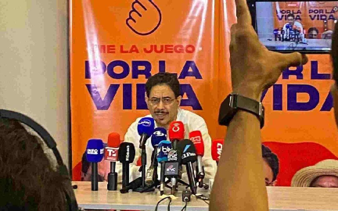 Iván Cepeda insiste en debate presidencial y denuncia presunta compra de votos en campaña rival