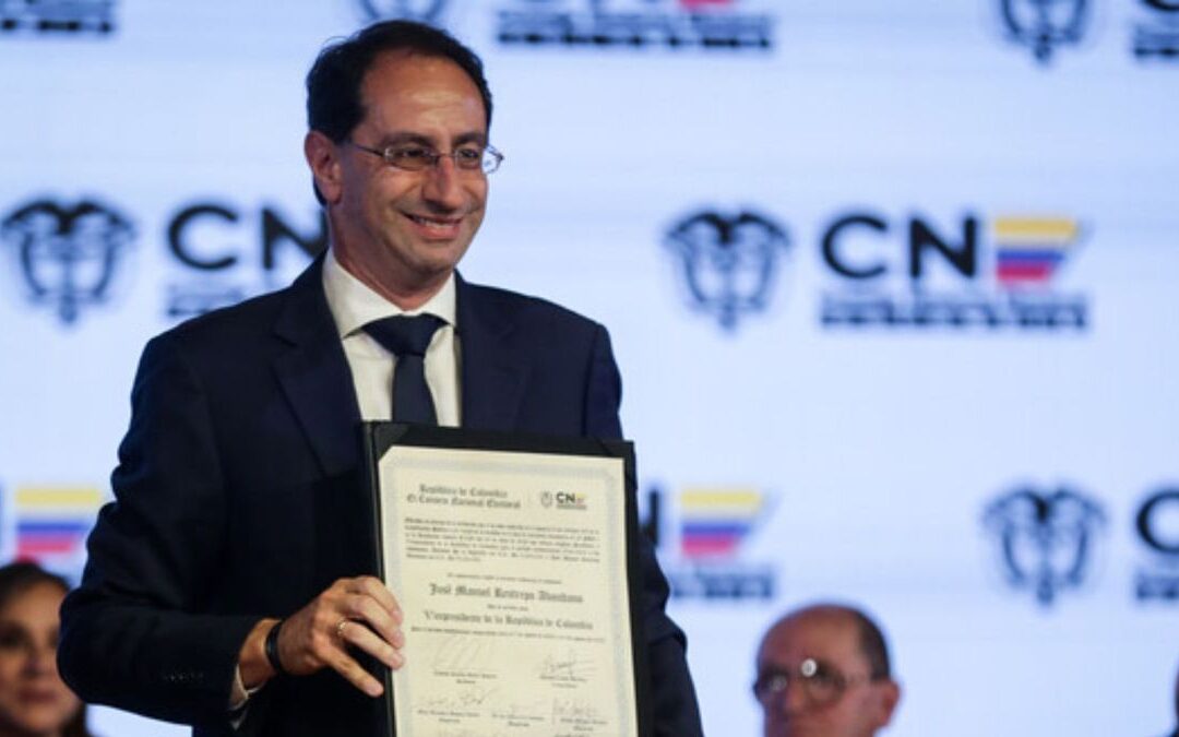 José Manuel Restrepo pide a la Cancillería suspender nombramientos en provisionalidad: ‘el gobierno Petro pretende dejar amarrado al Estado’