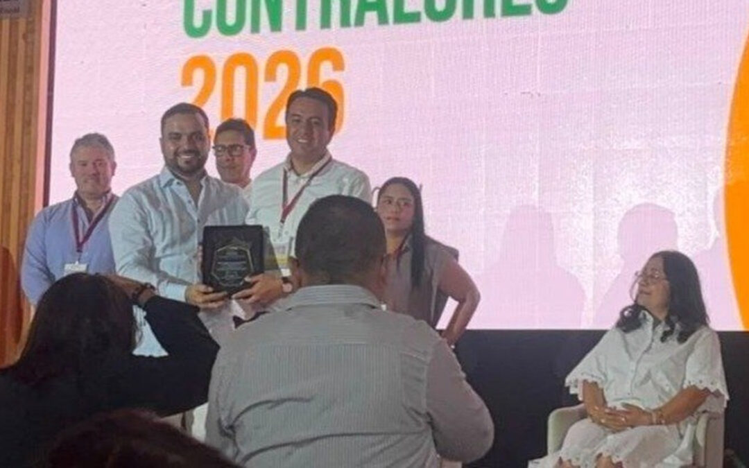 El Contralor de Boyacá recibió reconocimiento nacional