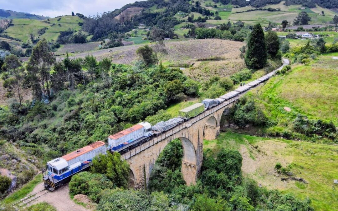 El Gobierno del presidente Petro adjudicó las obras públicas del corredor férreo Bogotá-Belencito