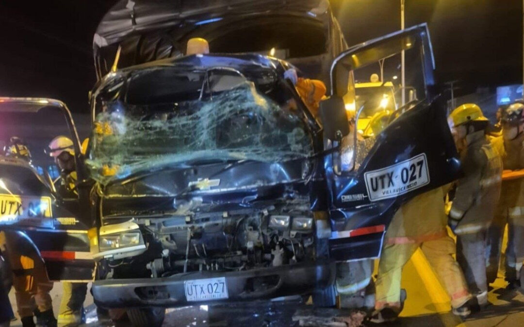 Choque de tres camiones en Duitama dejó a cinco personas lesionadas