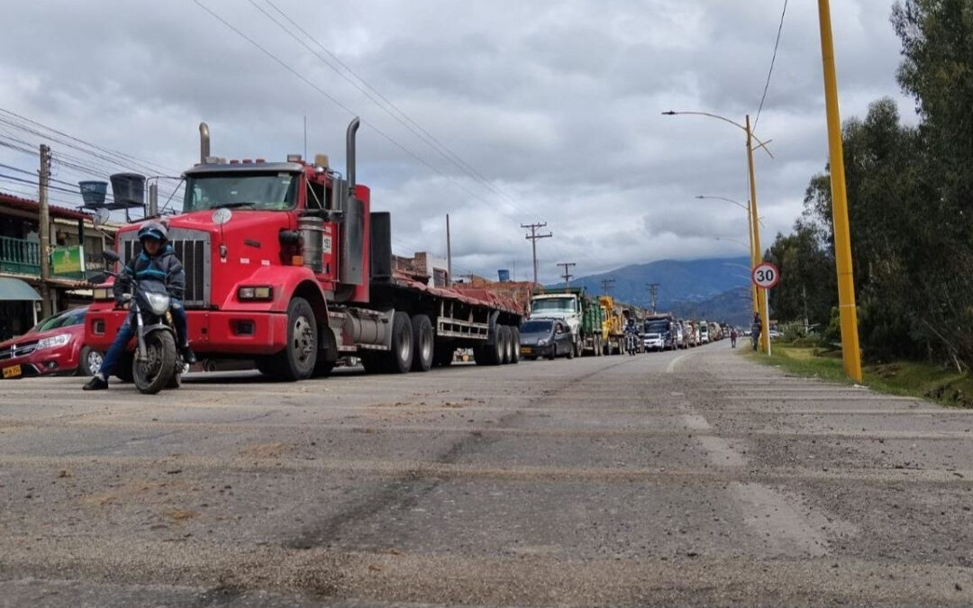 Comunidad de Nobsa se ofrece a poner la mano de obra para retirar reductores de velocidad en la vía nacional #Tolditos7Días