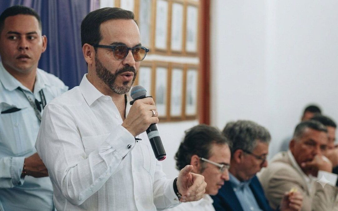 Abelardo de la Espriella anunció a María Noemí Arboleda Arango como ministra de Minas y Energía