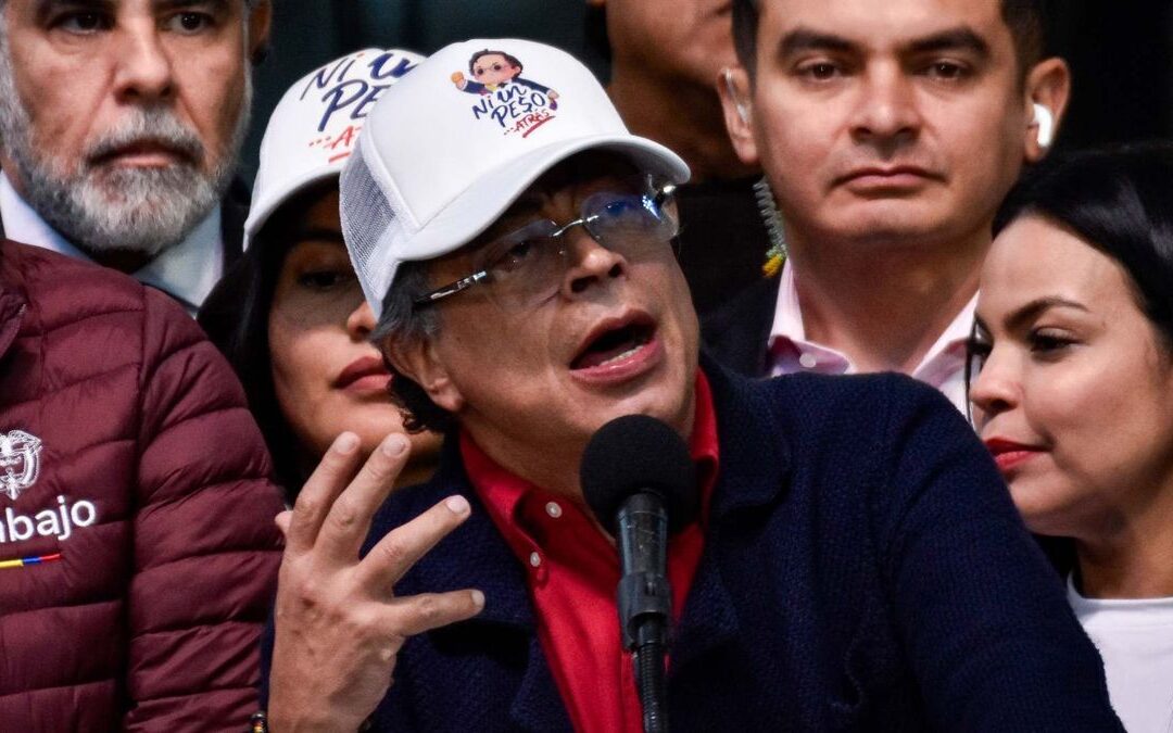 Petro aceptó propuesta de Iván Cepeda para liderar el Pacto Histórico tras dejar la Presidencia