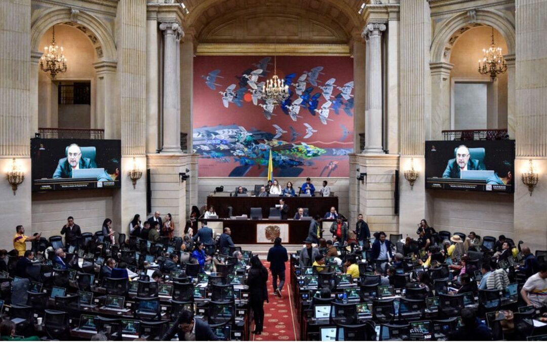 Centro Democrático expresa preocupación por “gestos de confrontación” del gobierno entrante y desmiente que haya petrouribismo
