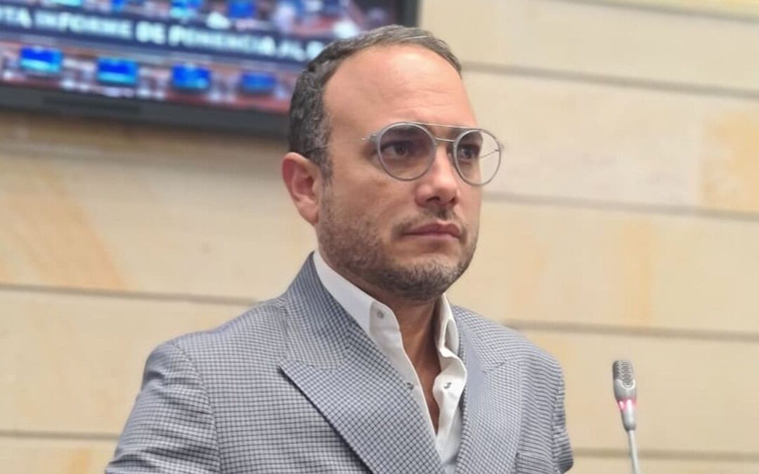 Partido Conservador respalda a Alfredo Deluque para presidir el Senado