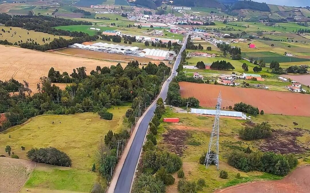 Obras de mantenimiento vial de la vía Tunja-Soracá alcanzan un 70 % de avance