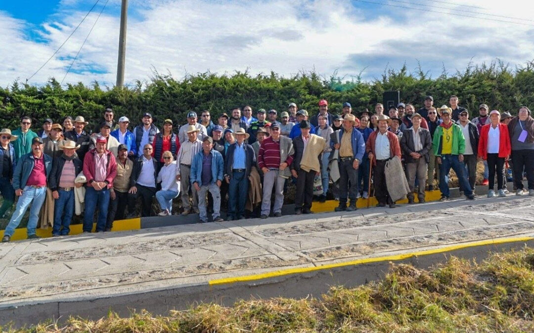 Comunidad rural de Firavitoba recibió placa huella que beneficia de manera integral a dos veredas