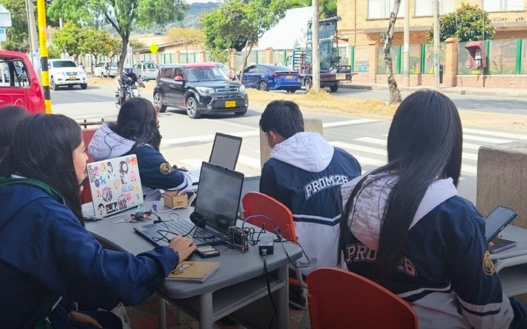 En Duitama los estudiantes de instituciones educativas también midieron la contaminación en el ‘Día sin Carro y sin Moto’