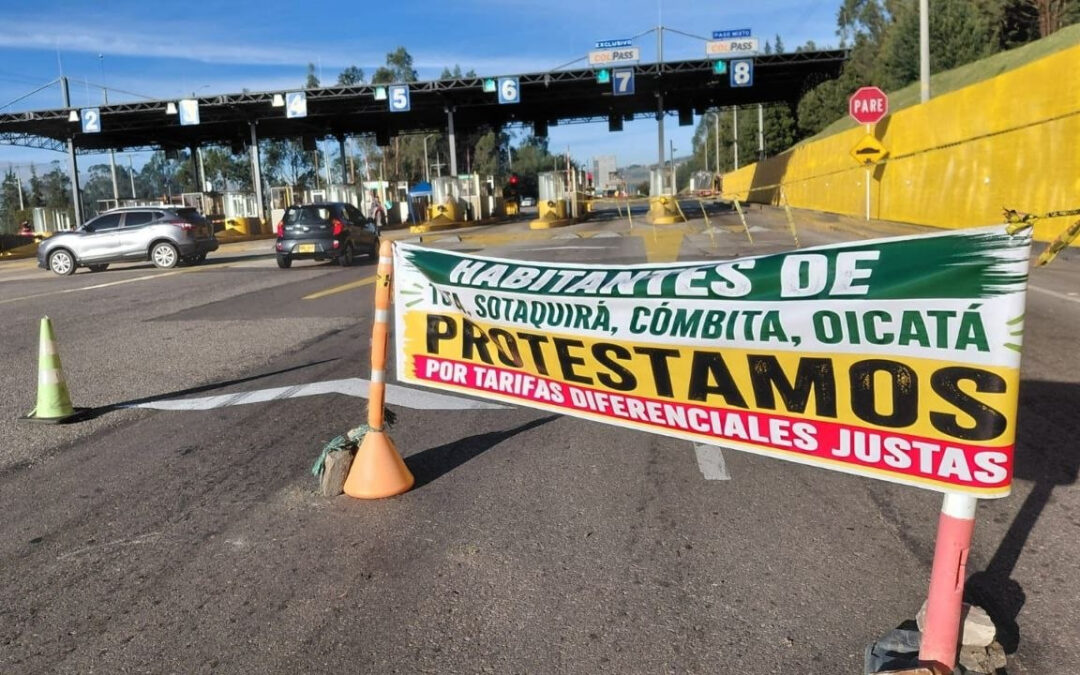 Comunidades advierten con bloquear por completo la vía en el peaje de Tuta ante incumplimientos de la ANI