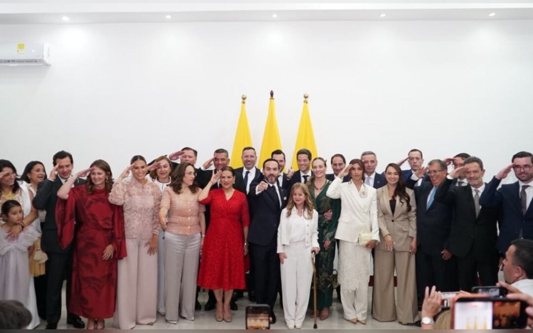Nueve hombres y nueve mujeres componen el nuevo gabinete ministerial colombiano