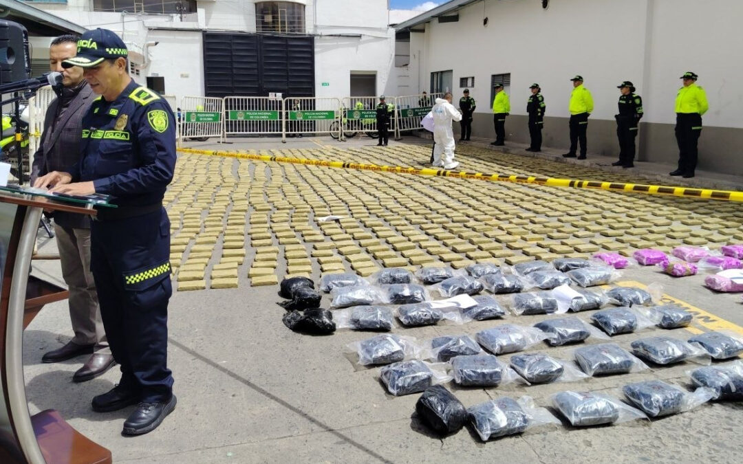 Policía halló cerca de una tonelada de marihuana dentro de un vehículo en Tunja