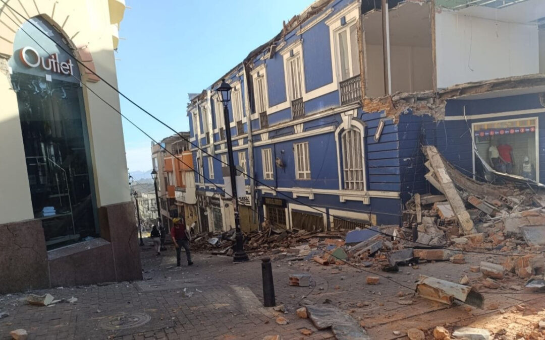 Temblor de magnitud 7,4 sacude a Colombia con graves daños materiales en varias ciudades