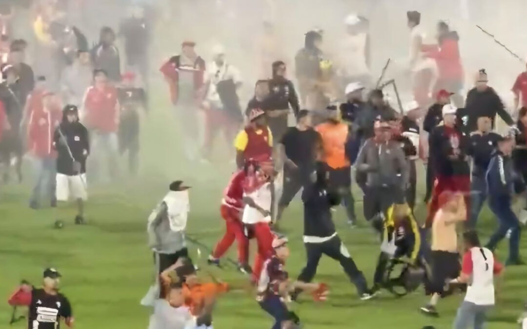 Autoridades de Bogotá anuncian sanciones tras violencia entre hinchas en el estadio El Campín