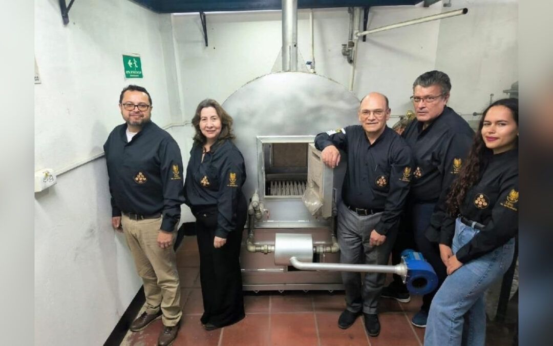 Investigadores de la UPTC obtienen patente para tecnología que disminuye emisiones contaminantes en hornos de carbón