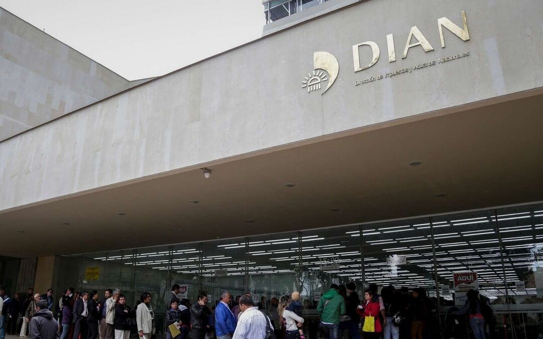 ¿Qué cédulas deben declarar renta ante la DIAN hoy miércoles 19 de agosto de 2026?