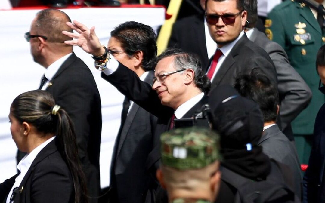 ¿Le cumplió Petro a Colombia? Así chocaron oficialismo y oposición por su legado